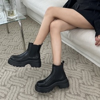 Bottines plateforme noires pour femmes, semelle épaisse, style Martin, à enfiler, rehaussantes, streetwear, pour l'automne et l'hiver