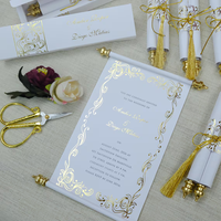 Invitation de mariage de luxe en forme de parchemin avec dorure à chaud, papeterie de mariage personnalisée de style médiéval, invitation élégante en forme de parchemin de conte de fées