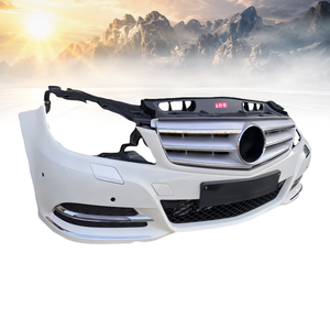 Paraurti Anteriore Usato di Alta Qualità per <span class=keywords><strong>Mercedes</strong></span>-Benz <span class=keywords><strong>Classe</strong></span> <span class=keywords><strong>C</strong></span> W204 C300, Assemblaggio Sportivo di Lusso con Fissaggio a Vite, Montaggio Universale - Product Image 2