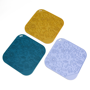 Alfombrilla para lamer, alfombrilla de silicona para mascotas, alfombrilla impermeable para comida de mascotas, alfombrilla de silicona para perros con ventosa - Product Image 5
