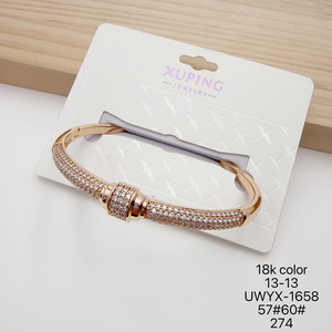 Bracelet jonc tendance pour femme XUPING, en cuivre plaqué or, orné de zircons cubiques synthétiques, vente en gros - Product Image 5