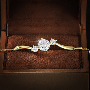 Bracciale Minimalista da Donna, Semplice ed Elegante, Gioiello Chic per Uso Quotidiano - Product Image 2