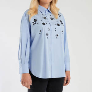 Camisa bordada de moda para mujer en diferentes tamaños Blusa de algodón bordada ropa de calle Tops casuales para atuendo diario - Product Image 4