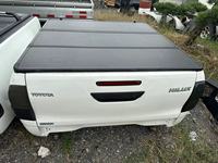 4x4 tout-terrain sur mesure en aluminium couvercle à trois volets boîte de queue couvercle de volet roulant couvercle tonneau pour Toyota Hilux revo vigo sr5
