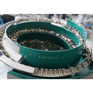 เครื่องป้อนแบบสั่นสะเทือนชนิดพิเศษสำหรับชิ้นส่วนรีเวท - Product Image 5