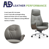 Chaise de bureau ergonomique en cuir moderne à marque privée avec base chromée et fonctions réglables pour le bureau à domicile et l'usage gouvernemental