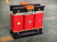 Transformateur de puissance triphasé haute efficacité SG-8kVA 800V 400V Tension personnalisée 50/60Hz Bobinage Cuivre/Aluminium pour applications sensibles