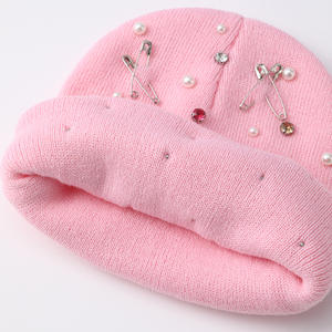 HZM-25683 Berretti di Alta Qualità con Spilla di Sicurezza, Caldi e Confortevoli Berretti Invernali con Strass - Product Image 6