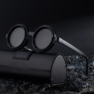 Lunettes de soleil polarisées UV400 avec logo personnalisé Lunettes de soleil ajustées de créateur à la mode pour femmes et hommes, confortables à porter en plein air - Product Image 3