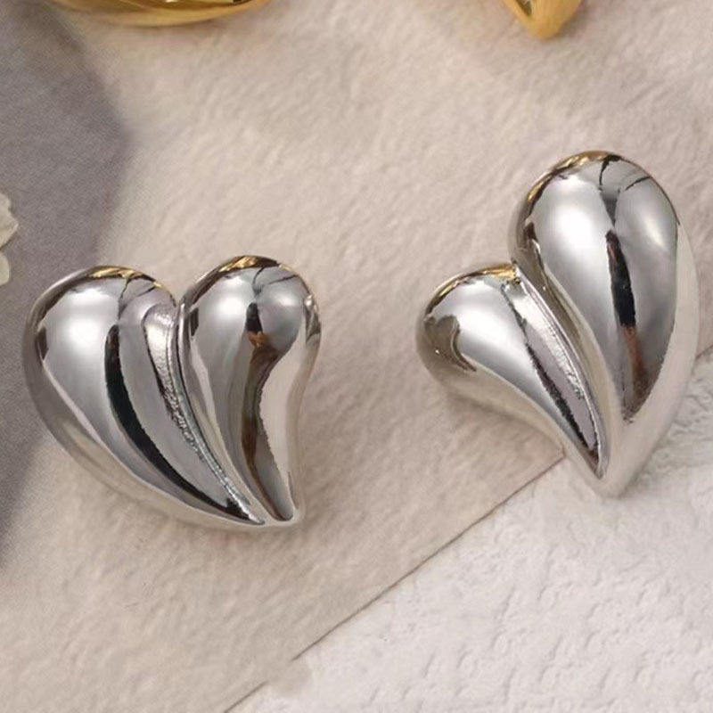 Glossy heart-steel color