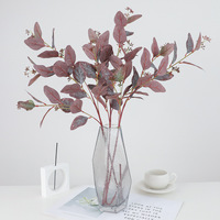 Ranting Eucalyptus Sutra Buatan dengan Buah, Daun Sentuhan Alami, Simulasi Tinggi, Tahan UV, Batang Bunga untuk Dekorasi Rumah dan Pernikahan