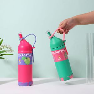 Botella de agua aislada al vacío de acero inoxidable, de gran capacidad, portátil para exteriores, con tapa abatible, para deportes y senderismo. - Product Image 3