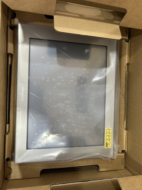 Original Touch Screen  XBTGT5230 in Stock