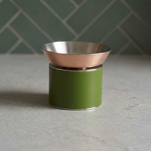 Quemador de Incienso Artesanal de Resina y Bambú, Base Cilíndrica Verde, Porta Aromas para Hogar, Hotel, Restaurante, Fragancia, Ramadán, Aromático - Product Image 1