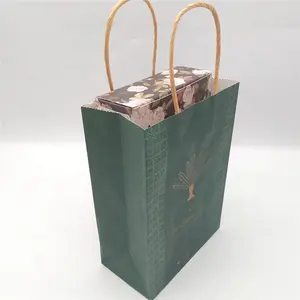 Custom Logo Print Kraft Paper Bag Clothing Shoe Gift Packaging Wholesale Gift Paper Bag