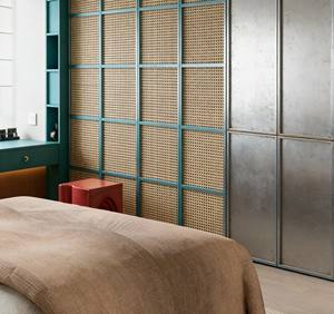 Armario de Dormitorio con Puerta Corredera de Vidrio, Armario de Pared con Cómoda, Mueble de Almacenamiento Multifuncional para Dormitorio de Casa o Villa - Product Image 2