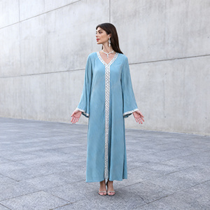 Vestido Largo Abaya de Poliéster con Pedrería, Elegante y de Alta Calidad, para Mujeres Musulmanas - Product Image 3