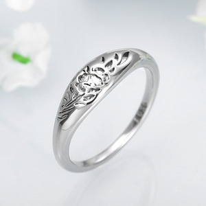 Anello con Motivo per Donne, Accessorio da Dito Semplice e alla Moda per Uso Quotidiano - Product Image 2