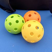 Ballons de pickleball durables et colorés à 26 trous, fabriqués sur mesure par le fabricant, en PP moulé par injection, lot de 6, pour l'entraînement et le divertissement