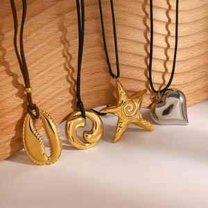 18金メッキ防水ジュエリー ブラックレザーロープネックレス ステンレス製ビッグスターフィッシュ・コンチ・クロス・ハートペンダントネックレス - Product Image 3