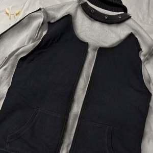 เสื้อฮู้ดสองชั้นปะติดแผ่นสีตัดกันตามสั่งเสื้อมีฮู้ดเย็บปะติดแขนเสื้อขอบสามชั้น - Product Image 3