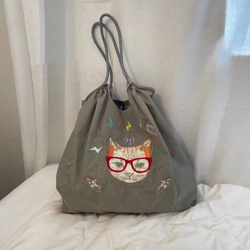 Gray Lightning Cat L (strap not included)