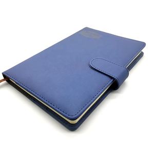 2025 गर्म बिक्री ए 5 नीले चमड़े के बनावट नोटबुक, चुंबकीय बंद किनारों के साथ हाथी हाथीदांत कागज और चमड़े के कार्ड धारक - Product Image 1