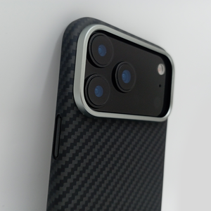 Coque <span class=keywords><strong>de</strong></span> téléphone ultra-fine à motif carbone Kevlar avec protection intégrale et objectif biseauté pour iPhone 17 Pro et 17 Pro Max - Product Image 5