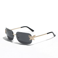Nouvelle arrivée de lunettes de luxe papillon Monture sans monture Mode personnalisée rose Lunettes de soleil rectangulaires pour femmes