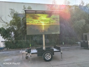 JCT EF4S P10 Pantalla LED de Alta Luminosidad a Todo Color, con Energía Solar, para Publicidad Móvil <span class=keywords><strong>en</strong></span> Interiores/Exteriores, Centros Comerciales y Tiendas Minoristas - Product Image 3