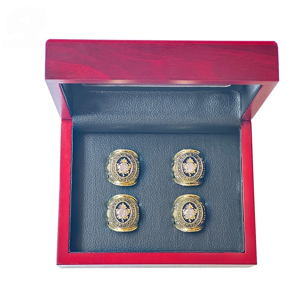 Bague avec boîte