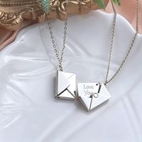 Kalung Amplop Baja Titanium yang Dapat Dibuka, Kotak Hadiah Bunga Sabun Mawar Merah, Set Hadiah Perhiasan Natal Hari Valentine untuk Wanita
