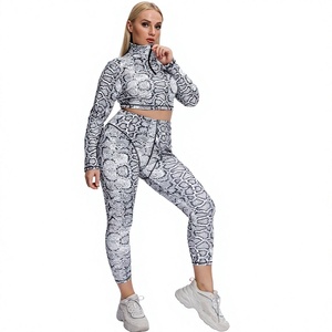 Conjunto Deportivo de 2 Piezas con Estampado de Serpiente para Mujer, Top Corto de Cuello Alto de Manga Larga, Leggings hasta el Tobillo, Tejido de Punto, Spandex, Poliéster, Transpirable - Product Image 1