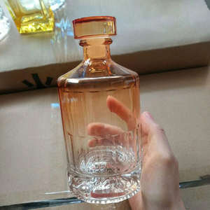 Bouteille de whisky vide 375ml 500ml personnalisée 750ml en verre Vodka <span class=keywords><strong>Gin</strong></span> Rhum Tequila Spirit en verre 700ml avec bouchon en liège - Product Image 6