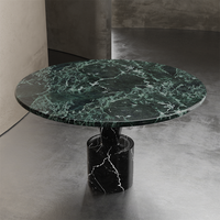 Table à Manger Ronde Calacatta Viola aux Pieds Uniques