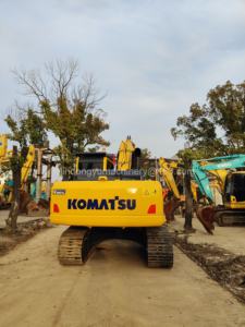 Excavadora Usada Reacondicionada Komatsu PC200-8 de 20 Toneladas, Excavadora Hidráulica Mediana, Fabricada en Japón - Product Image 3