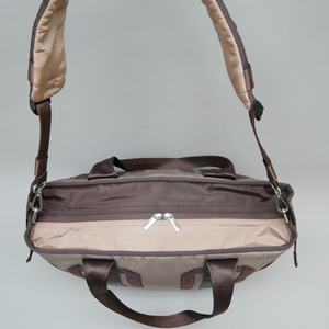 Sacs à bandoulière de créateur en polyester imperméable à l'eau de haute qualité par sublimation pour femmes sac à provisions personnalisé pour cadeau d'appareil photo bandoulière - Product Image 5