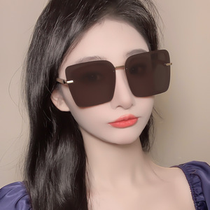 Lunettes de soleil unisexes de style simple, monture en PC, protection UV400, type 3, pour femmes et hommes, design carré tendance - Product Image 4