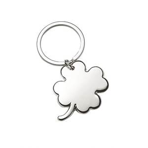 Porte-clés trèfle à quatre feuilles en métal brillant, cadeau promotionnel - Product Image 1
