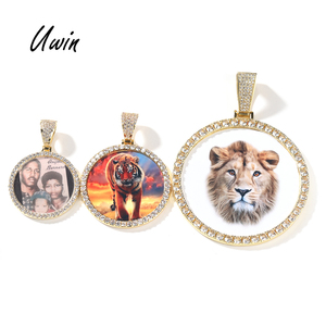 Pendentif photo personnalisé de forme ronde, petite, moyenne ou grande taille, avec gravure gratuite, collier souvenir - Product Image 1