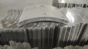 Chất lượng trung bình FH100 xe tải phanh lót cho Fuso Canter xe tải nặng - Product Image 4