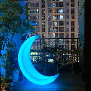 Bersinar Patio Furnitur Kebun Warna Berubah Bulan Berbentuk LED Menerangi Kursi Gantung