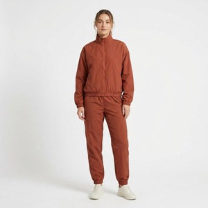 Ensemble coupe-vent gris de haute qualité 2 pièces pour femme – Nouveau design, séchage rapide, fermeture éclair intégrale, léger – Veste coupe-vent pour femme en promotion - Product Image 3