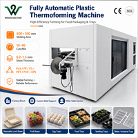 Machine de thermoformage sous vide à trois postes à servo-moteur haute vitesse certifiée CE pour barquettes alimentaires et contenants en PP, PS, PET, PVC