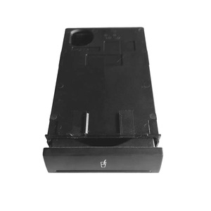 ที่วางแก้วน้ำออดี้ A6 C5 รุ่น 4B0862534D สำหรับเบาะหน้า ทำจากพลาสติก - Product Image 2