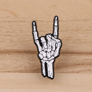 Alta calidad al por mayor esmalte pin cantante al por mayor hueso gesto música Ropa Decoración personalizada metal esmalte pines bandas de rock - Product Image 2