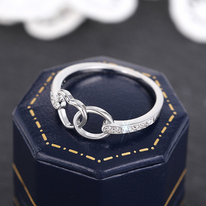 Anello Minimalista a Forma di Cuore per Donne, Design Delicato a Cerchio, Gioiello da Dito alla Moda - Product Image 6