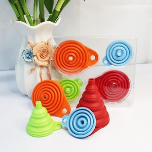 Accesorios de Cocina Pequeños y Grandes, Embudos Plegables de Silicona - Product Image 3