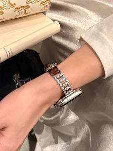 สายนาฬิกาหนังหรูหราประดับเพชรแบบเปลี่ยนได้สำหรับ <span class=keywords><strong>Apple</strong></span> <span class=keywords><strong>Watch</strong></span> Series 8 7 6 <span class=keywords><strong>5</strong></span> 4 3 2 1 SE รุ่นใหม่ล่าสุด - Product Image 6