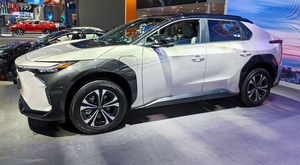 Toyotas Bz4X 2024 nuovo veicolo energetico <span class=keywords><strong>Auto</strong></span> SUV elettrico 2WD 615km lungo raggio Bz3 Coro-lla Cross - Product Image 2